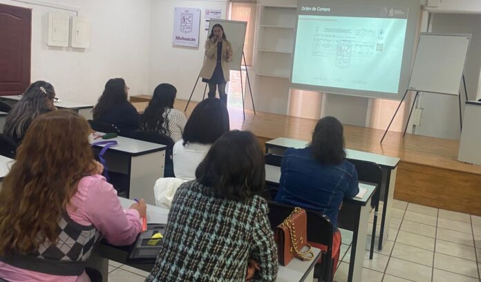 Michoacán, capacitación a delegados administrativos