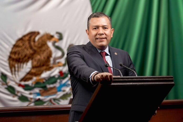Barragán presume reforma aprobada, protectora de la niñez