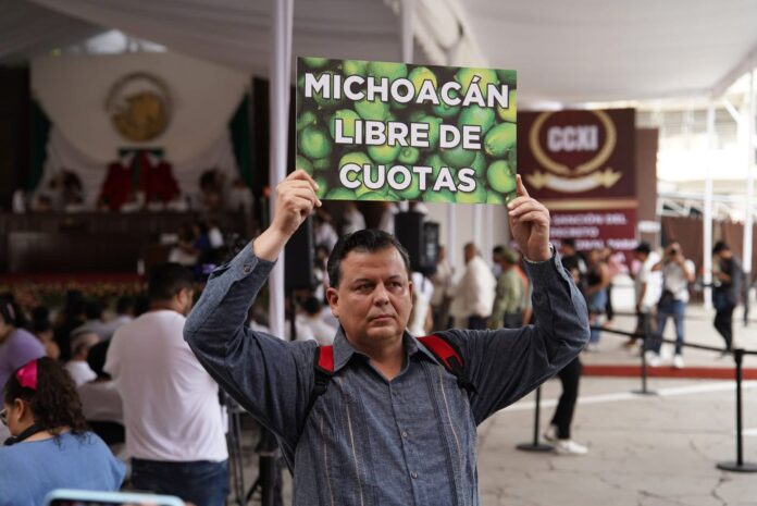 Diputados abandonan Sesión Solemne en protesta de violencia en Michoacán
