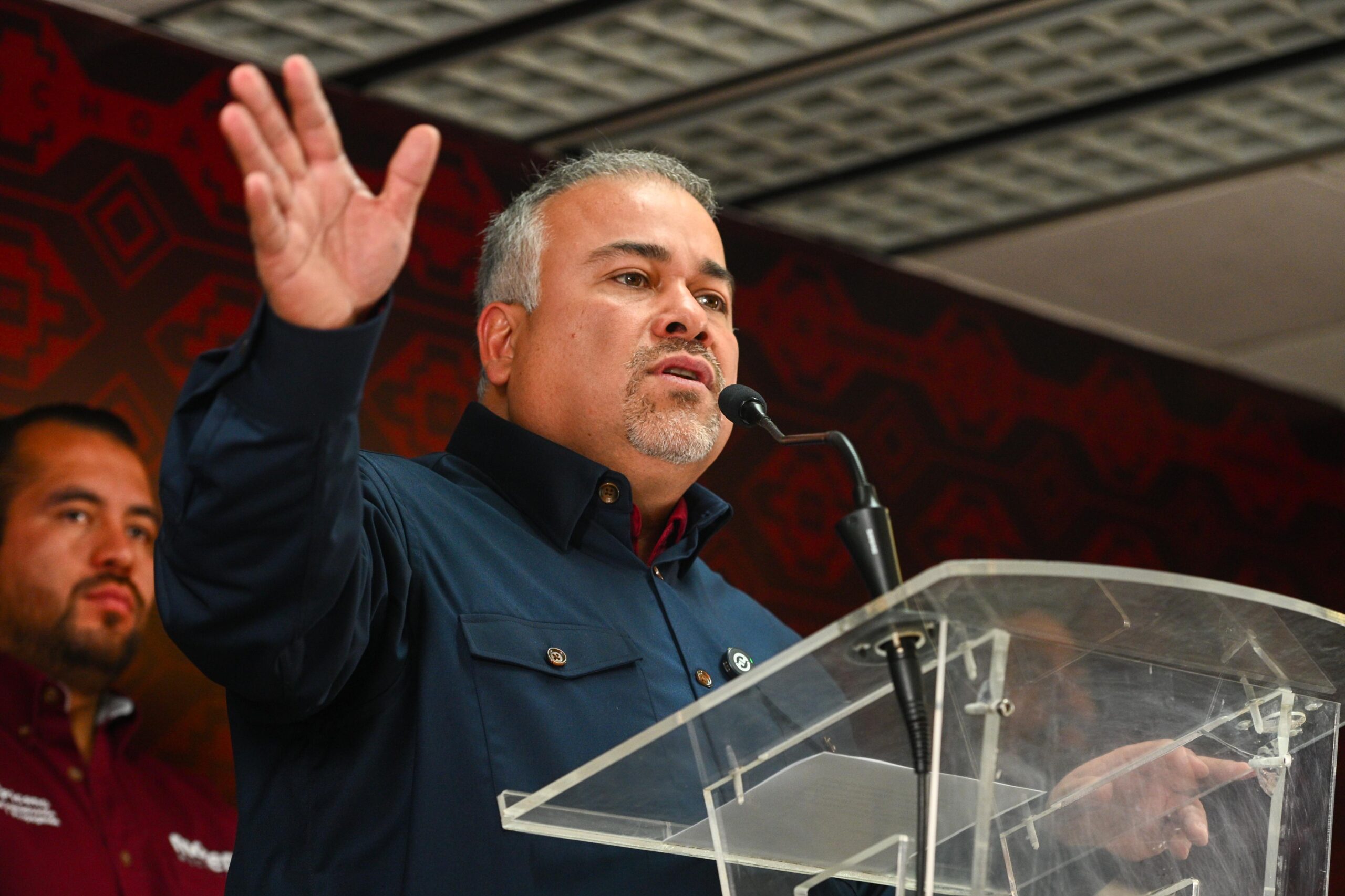 Morena acusa campaña conservadora y respalda manifestaciones