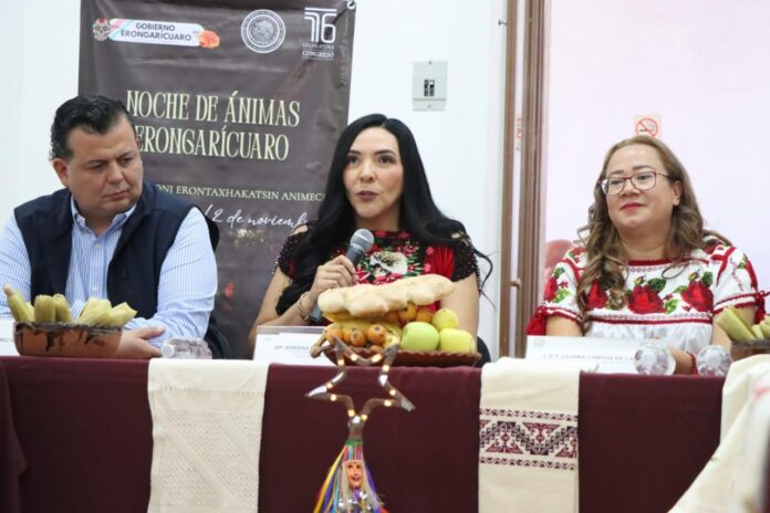 Invita Adriana Campos a vivir la Noche de Animas en Erongarícuaro