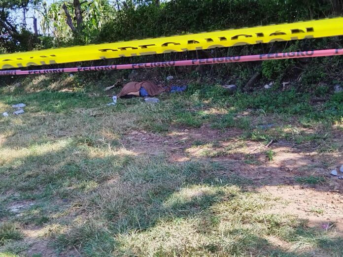 Hallan a un quincuagenario sin vida en Tangamandapio