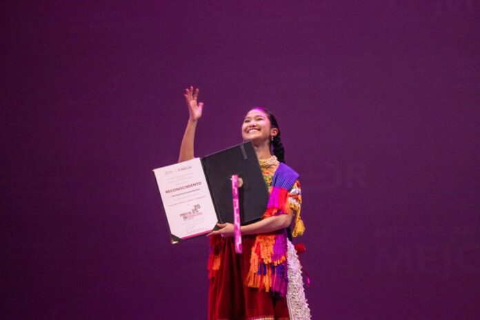 Entregan Premio Michoacano de la Juventud 2025