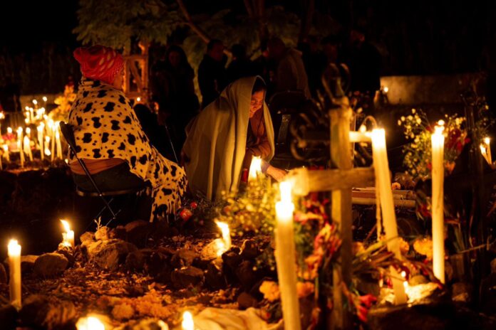 Con más de 700 actividades en la Noche de Muertos: Bedolla