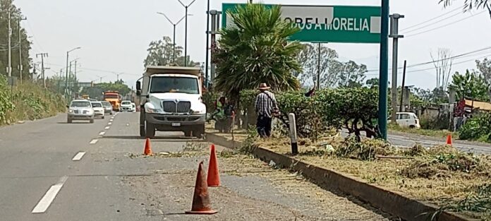Morelia, intensa jornada de limpieza a salida a Quiroga