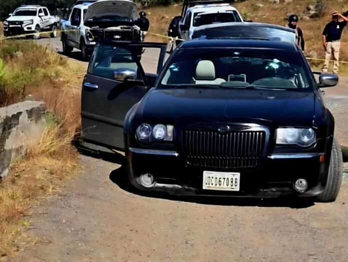 Agresión armada deja mando policial herido y un atacante sin vida