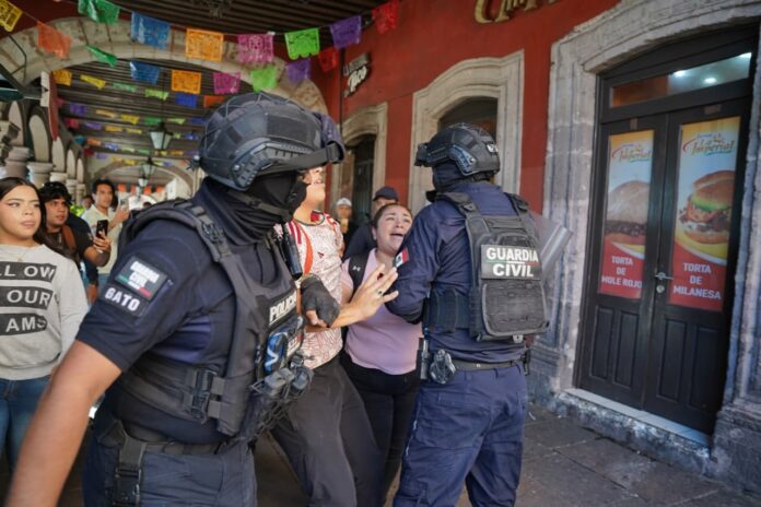 Continúan detenciones durante la manifestación