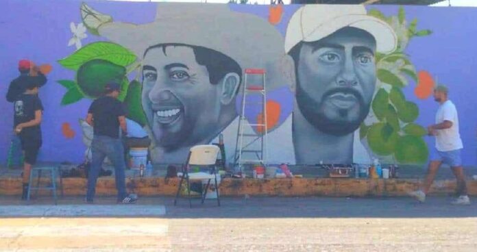 Michoacán, borran mural en honor a Carlos Manzo