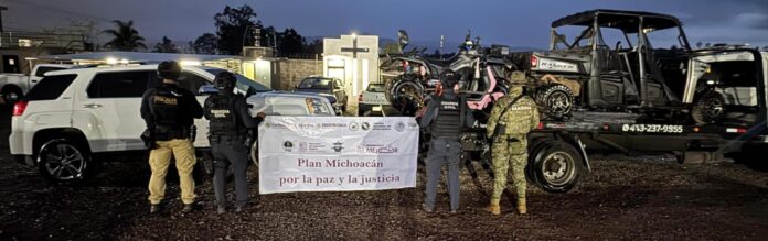 Aseguran armas, vehículos y droga en Jungapeo; hay un detenido