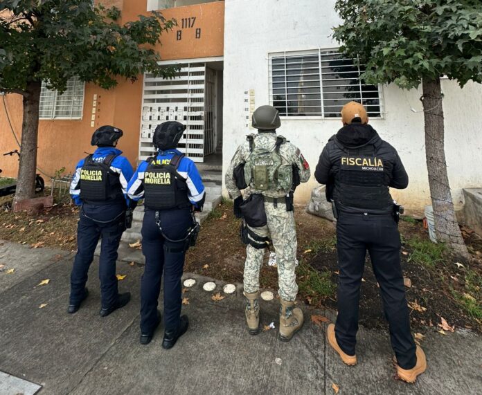 En cateo de inmueble aseguran sustancias y un detenido