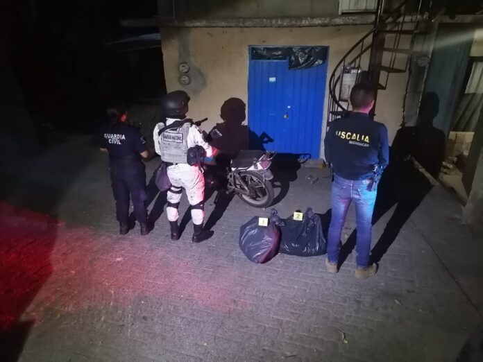 En cateo, un detenido y aseguran narcótico en Carácuaro