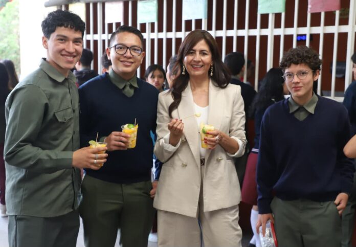 Vive saludable mejora nutrición en 500 mil estudiantes: Molina