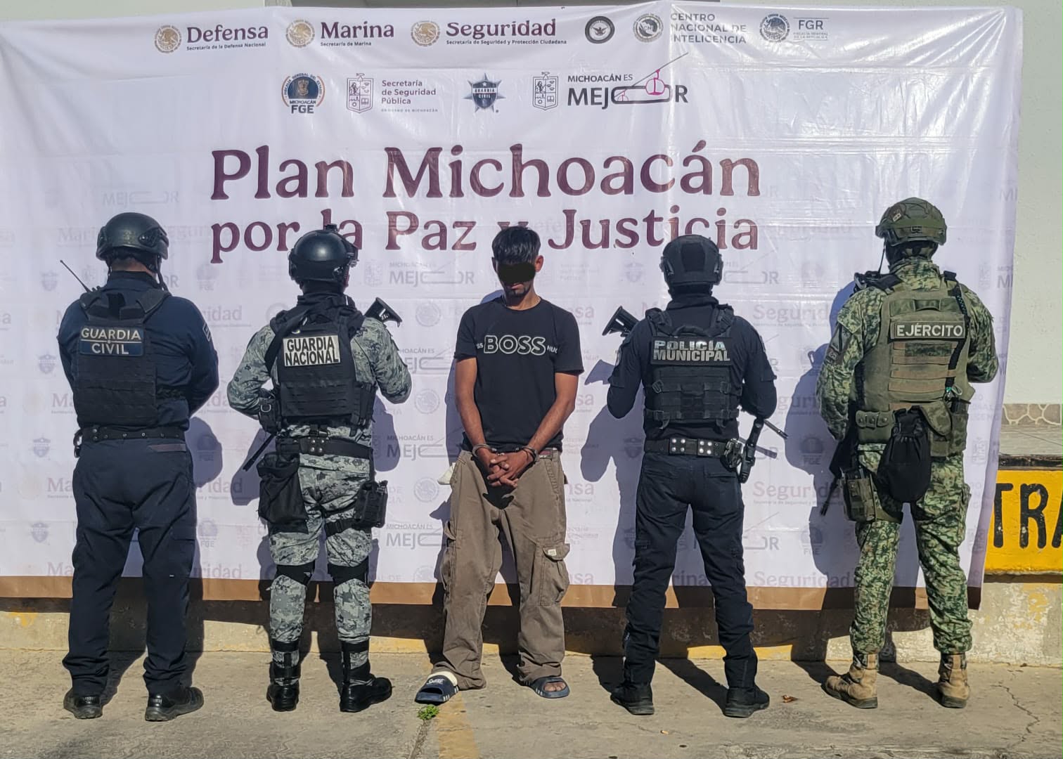 Detienen a “La Polla” con droga y motocicleta en Buenavista