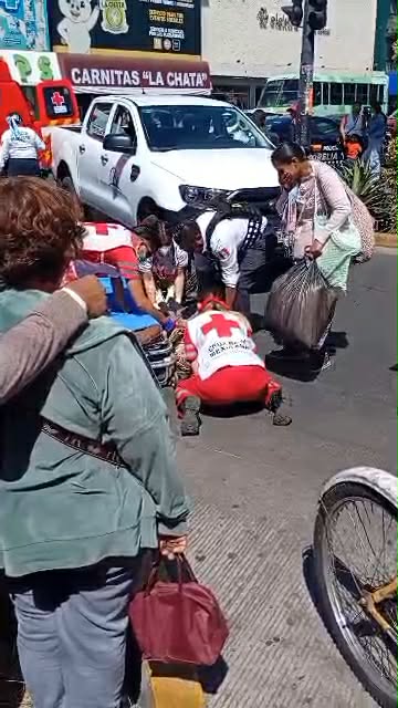 MORELIA Adulta mayor es atropellada a pocos metros del Mercado Independencia, en Morelia