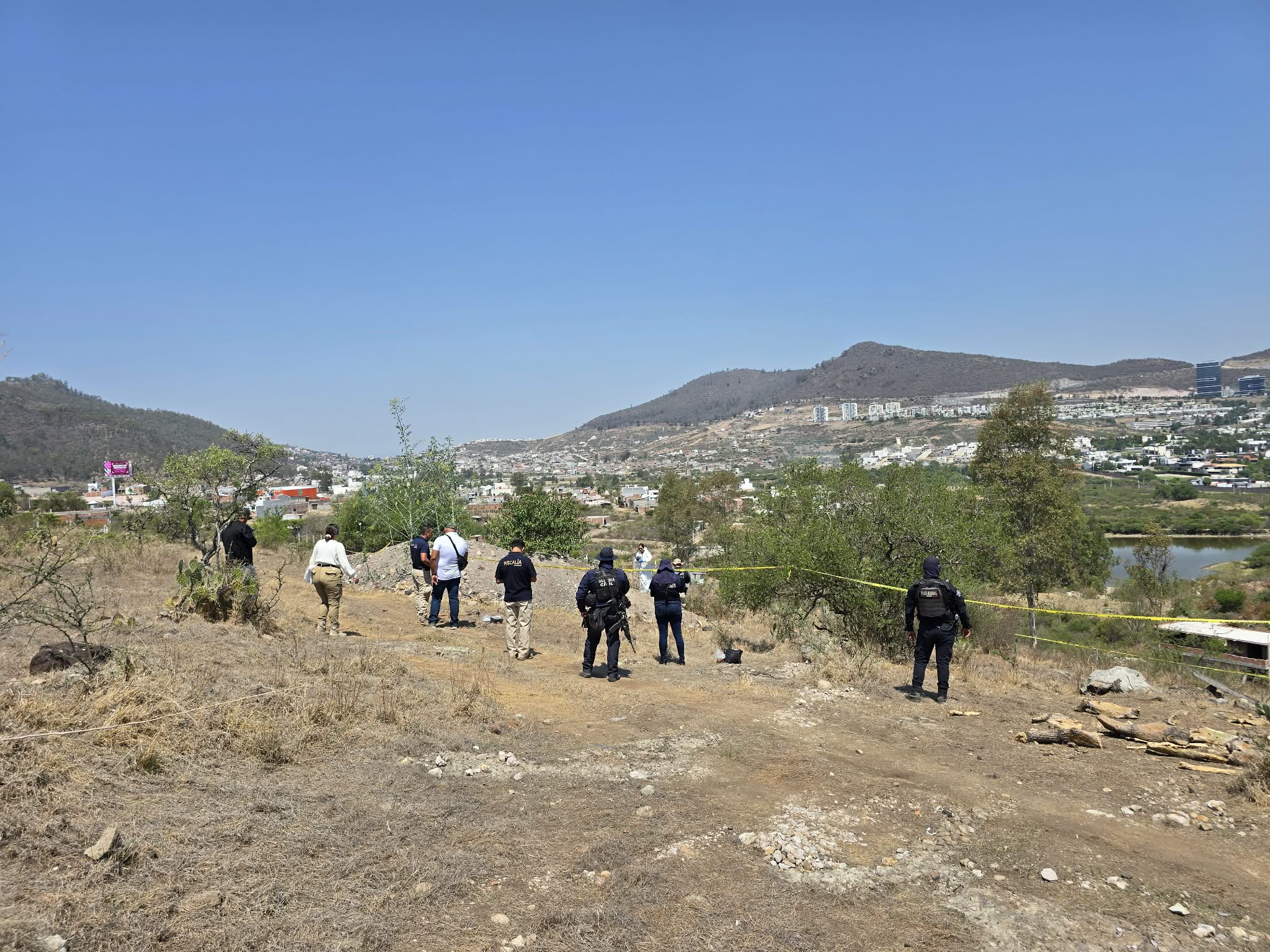 CHARO Hallan cadáver masculino parcialmente sepultado en los límites de Charo y Morelia (5)