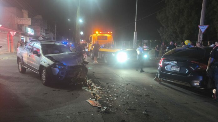 Choque en avenida Periodismo deja cuatro lesionados en Morelia