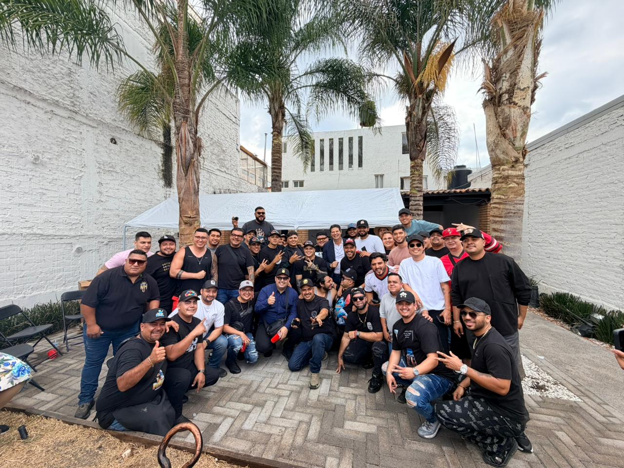 Convive Alfonso Martínez con creadores de la Copa Youtubers MX
