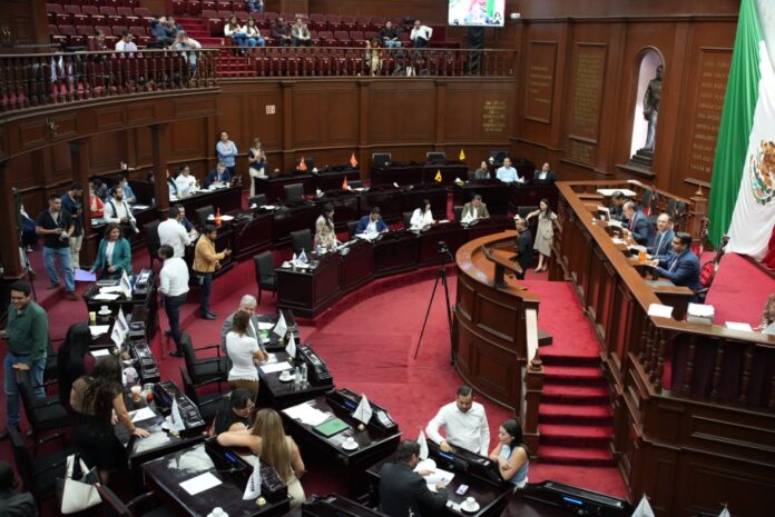Aprueban crear Comisión Auxiliar para Verificar Candidaturas