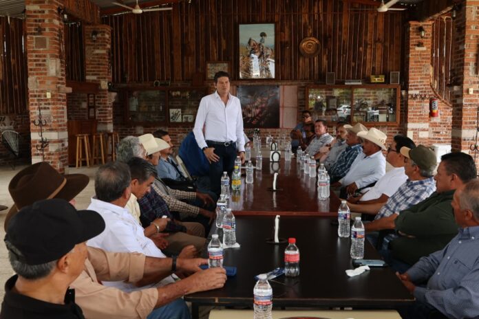 Ganaderos, puricultores y productores se suman al AMA Michoacán