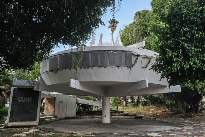 El incierto adiós del platillo volador de los Ramírez