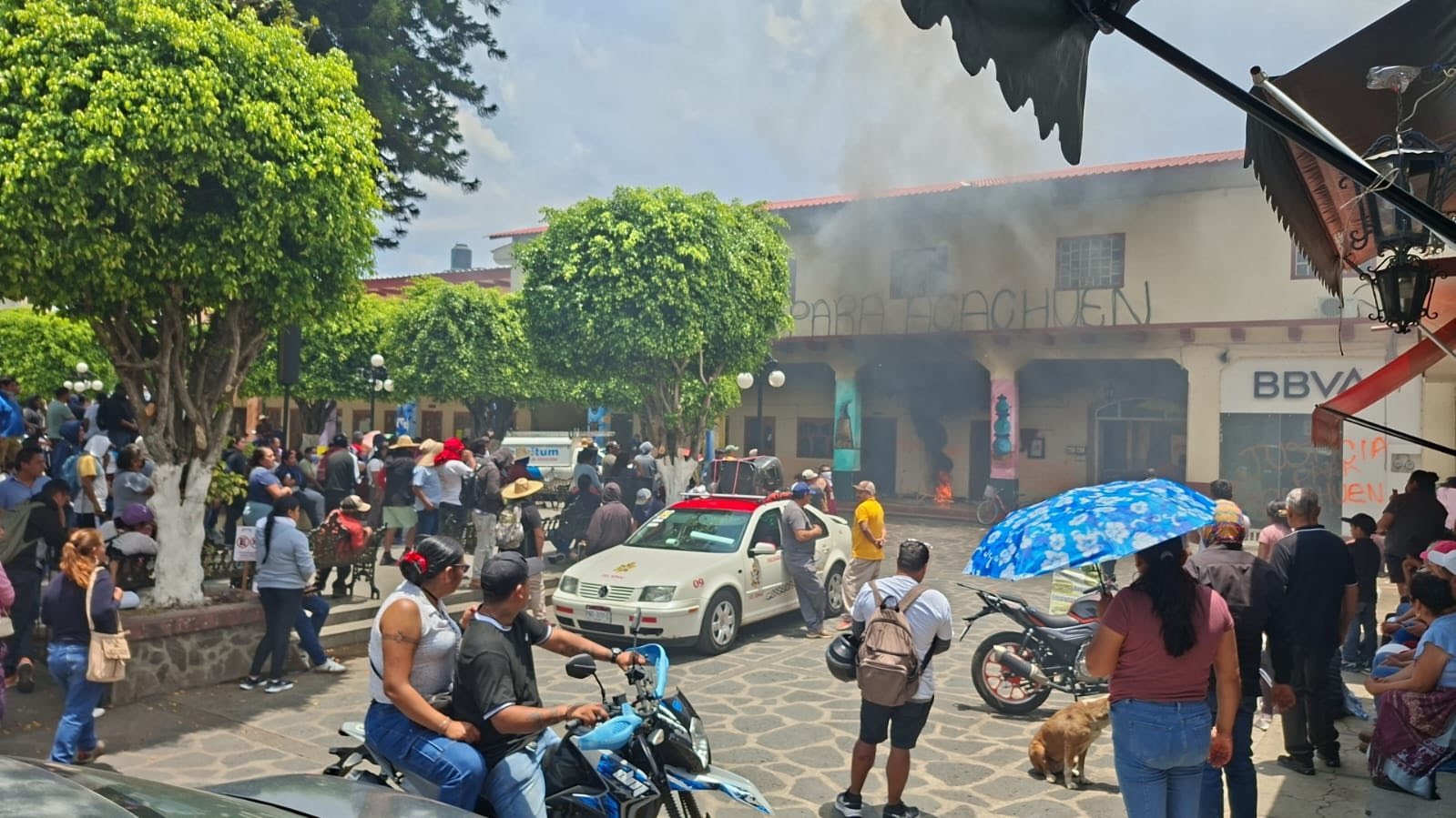 Michoacán, protestas de comuneros de Acahuén
