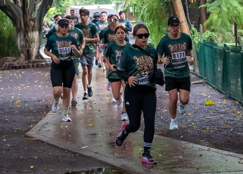 Más de 600 personas corren por el jaguar en Morelia