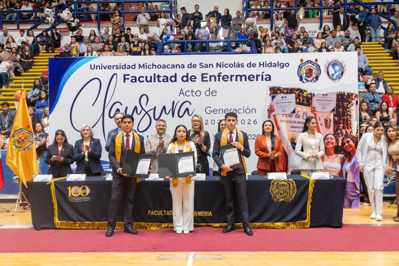 Egresan enfermeras y enfermeros de la UMSNH con sello de calidad: Yarabí Ávila