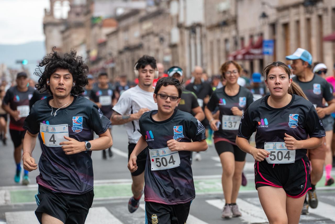 Más de 400 corredores celebran el Día del Padre en Morelia