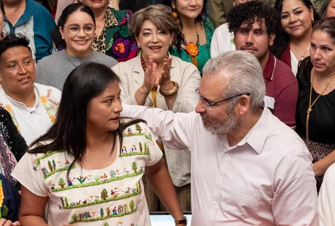 Celeste Ascencio rinde segundo informe legislativo