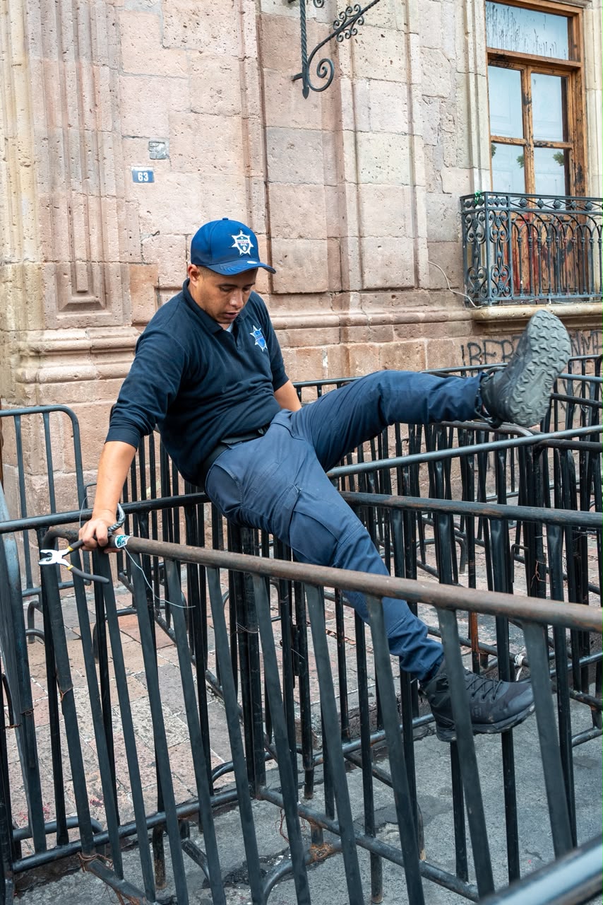 Blindan Palacio de Gobierno ante protesta indígena