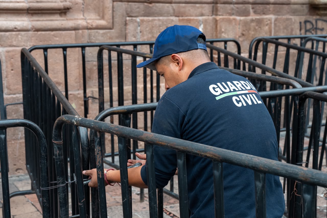 Blindan Palacio de Gobierno ante protesta indígena