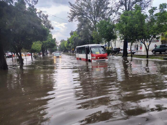 Lluvias intensas golpearán a Michoacán este domingo