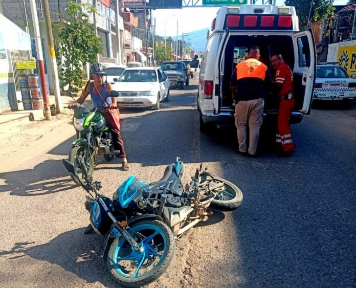 Motociclista lesionado tras choque vehicular, Huetamo
