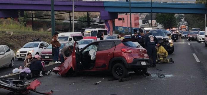 Accidente vehicular al Norte de Morelia deja una lesionada