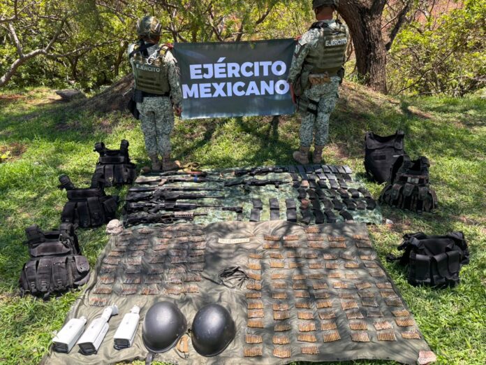 Ejército Mexicano asegura armamento en Salvador Escalante