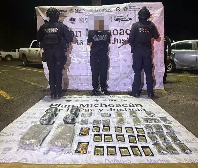 Detienen a presunto narcomenudista en Morelia