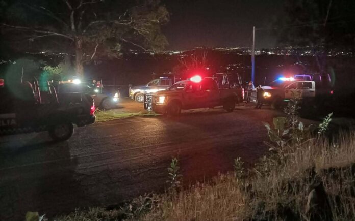 Hallan a un asesinado junto a vehículo incinerado en Morelia Hallan a un asesinado junto a vehículo incinerado en Morelia