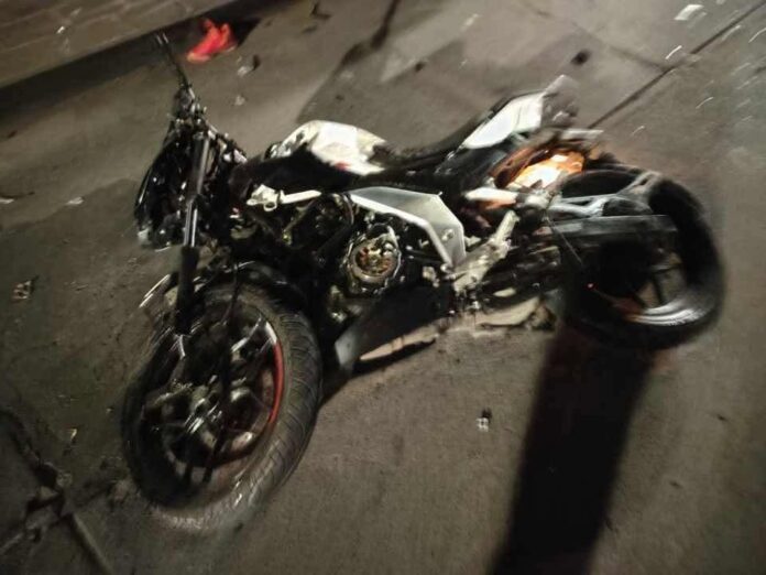 Motociclista fallece tras ser impactado por vehículo en Morelia Motociclista fallece tras ser impactado por vehículo en Morelia