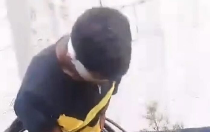 Vecinos linchan a presunto ladrón en Uruapan