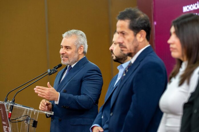 Bedolla acusa voces que promueven intervención extranjera