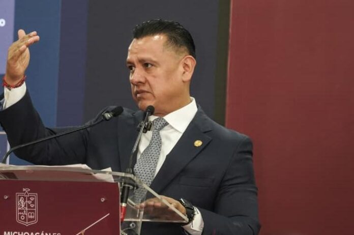 Fiscalía: celular de Carlos Manzo perdió relevancia probatoria