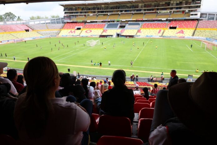 Estadio Morelos abre puertas a jóvenes de la Copa Armonía y Bienestar
