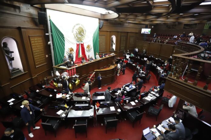 Congreso, reforma para proteger salud mental de personas cuidadoras