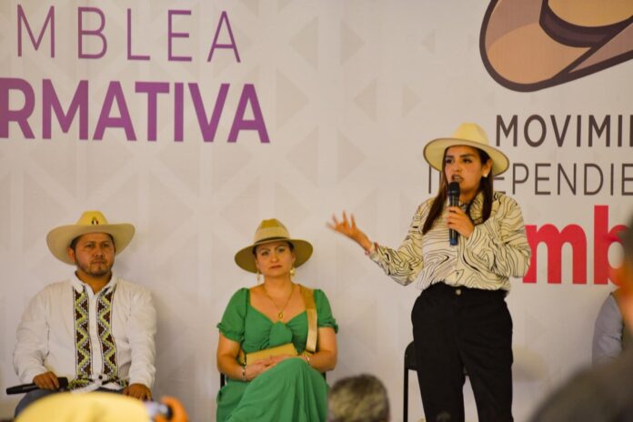 Grecia Quiroz denuncia mensajes enviados en su nombre