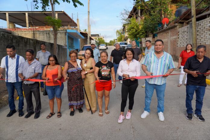 Nuevas Calles Inauguradas en Colonia de la costa Nuevas Calles Inauguradas en Colonia de la costa