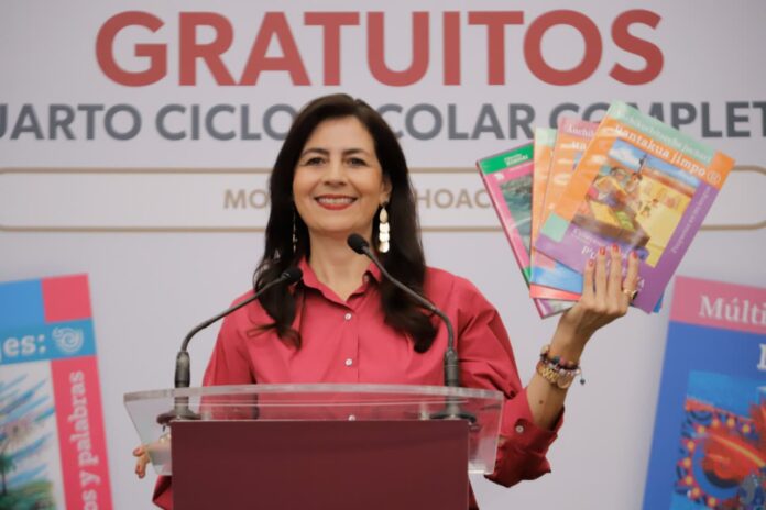 Michoacán, primer lugar nacional en entrega de Libros: Gabriela Molina
