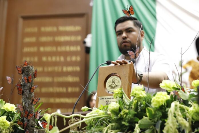 Congreso, reconocen labor de Homero Gómez González