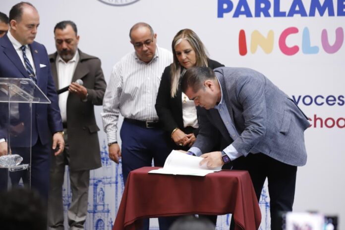 Firman Congreso y STASPLE convenio para aumento salarial