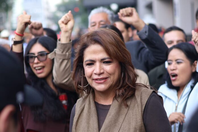 Fabiola Alanís abre pista en Morena rumbo al 2027