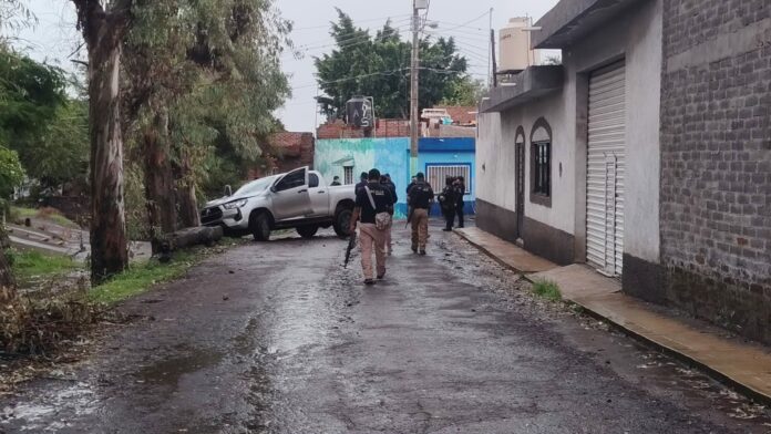 Sujeto armado es abatido tras disparar contra policías, Zamora